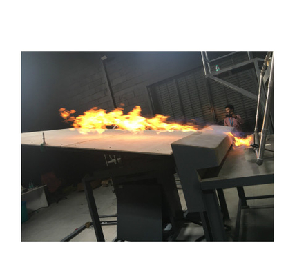 UL790 Materiale di copertura, prestazioni di resistenza al fuoco, tester di prestazioni di ritardamento delle fiamme per celle fotovoltaiche