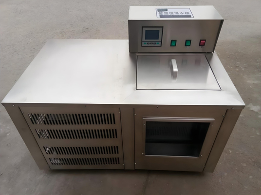 Reattore di riscaldamento e refrigerazione a bassa temperatura e a temperatura costante