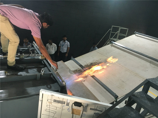 Strumento di prova Prova della resistenza al fuoco dei materiali di copertura del tetto