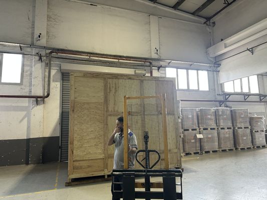 Macchina OBM per prove di sollecitazione ambientale di isolatori, versatile e personalizzabile