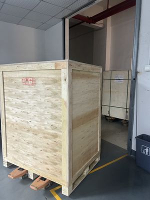 Macchina di stampaggio automatico per compressione di gomma