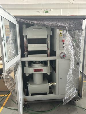 Macchina di stampaggio automatico per compressione di gomma