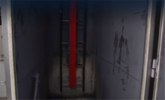 Macchina per prove di laboratorio per cavi e cavi ottici secondo la norma IEC60332-3-10